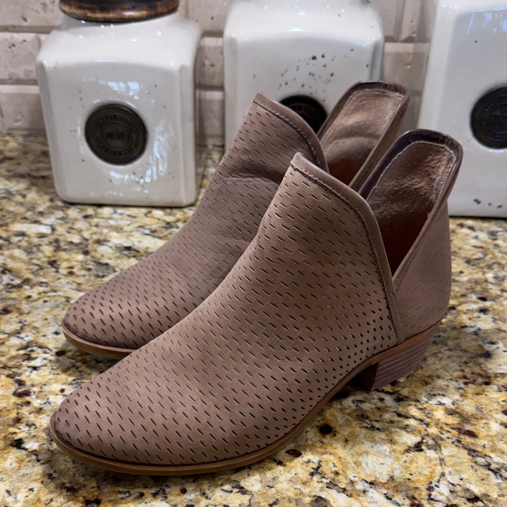 Lucky Brand ankle boots